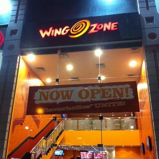 Photo taken at Wing Zone by zooom on 6/1/2012
