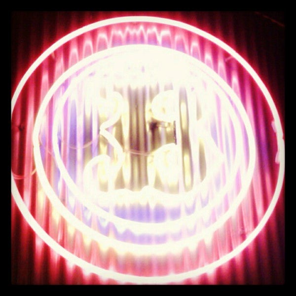 Photo taken at Belle Isle Restaurant &amp; Pub by Shua D. on 4/22/2012