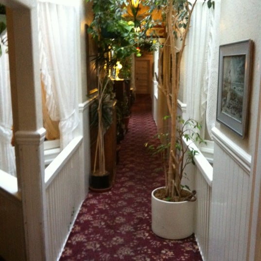 Das Foto wurde bei The San Remo Hotel von Olaf L. am 6/3/2012 aufgenommen