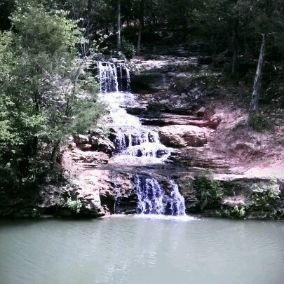 Photo taken at Dogwood Canyon Nature Park by Sean M. on 7/26/2012