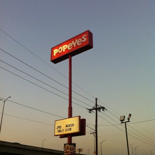 Popeyes Louisiana Kitchen Fried Chicken Joint in Gretna