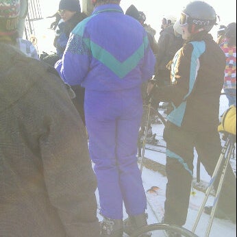 2/20/2012 tarihinde Brendan L.ziyaretçi tarafından Chicopee Ski &amp; Summer Resort'de çekilen fotoğraf