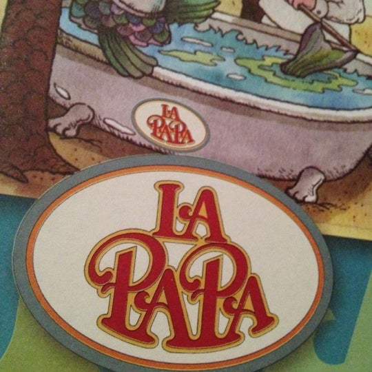 Foto diambil di Restaurante La Papa oleh Luis C. pada 5/19/2012
