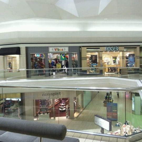 Photo taken at Lakeforest Mall by Yusuke U. on 12/6/2011