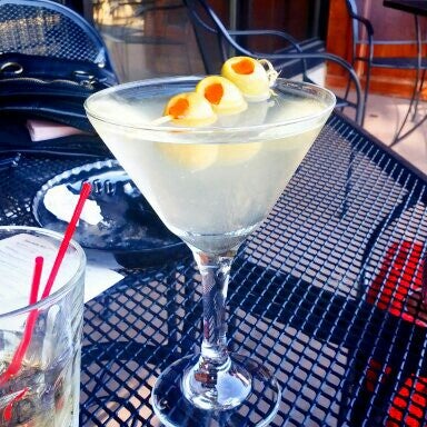 Foto tirada no(a) 445 Martini Lounge por Alyson A. em 8/16/2012