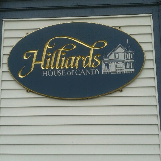 6/19/2012에 Melissa M.님이 Hilliards House Of Candy에서 찍은 사진