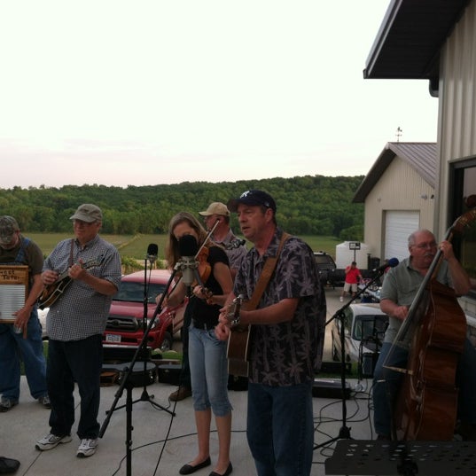 Das Foto wurde bei Madison County Winery von Quendy S. am 5/19/2012 aufgenommen