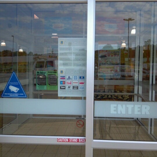 ALDI Grocery Store in Birmingham