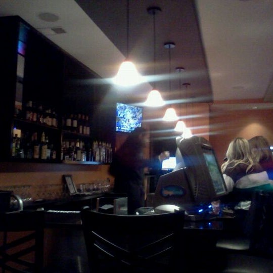 Foto diambil di Pho Bar &amp; Grill DC oleh Ara G. pada 12/23/2011