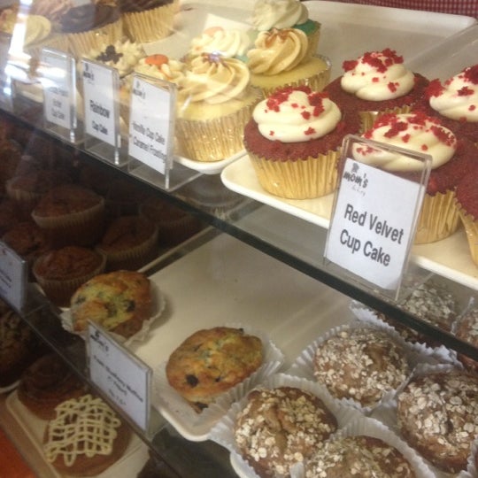 Mom's Bakery 73 tips from 1529 visitors