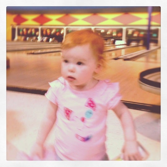 Photo taken at Palace Bowling &amp; Entertainment Center by Joe￼ G. on 3/11/2012