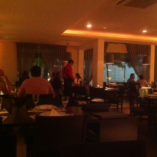 รูปภาพถ่ายที่ Grazie! Restaurante โดย Virginia P. เมื่อ 5/24/2012