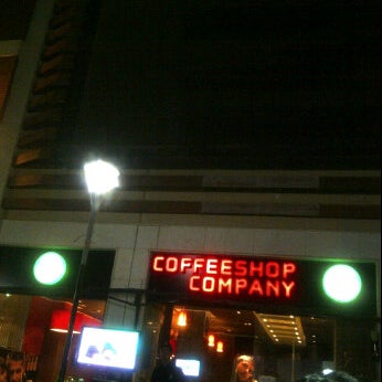 Foto diambil di CoffeeShop Company oleh Mohamed I. pada 6/25/2011