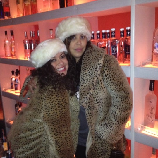 11/5/2011 tarihinde Gia B.ziyaretçi tarafından Nic&#39;s Martini Lounge'de çekilen fotoğraf