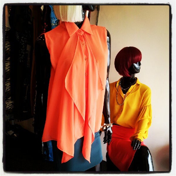 Photos At 衣鞋包服装店 Zell V Boutique