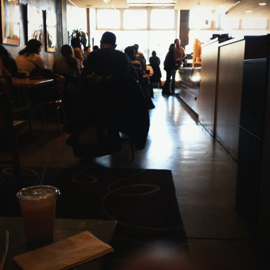Photo taken at Epicenter Cafe by Yusuke T. on 4/2/2012