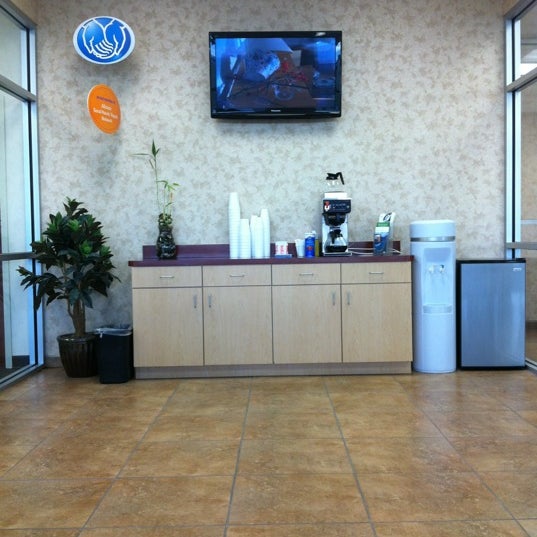 Service King Collision Spring Valley - Automotive Repair Shop in Las Vegas