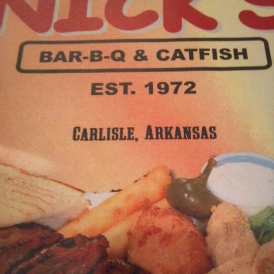 Foto tirada no(a) Nick&#39;s BBQ &amp; Catfish por Cory em 6/9/2012