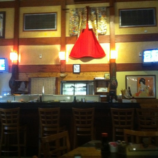 10/6/2011 tarihinde Raul L.ziyaretçi tarafından Asian City Restaurant'de çekilen fotoğraf