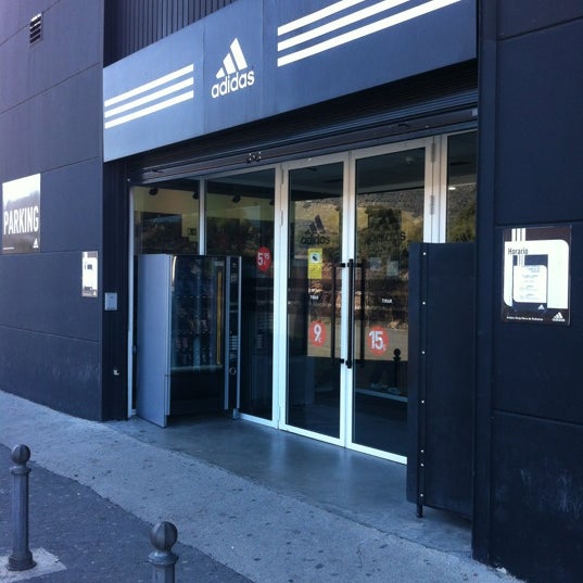 Lechuguilla enfermedad partes adidas Outlet Store Mora - 5 tips from 197 visitors