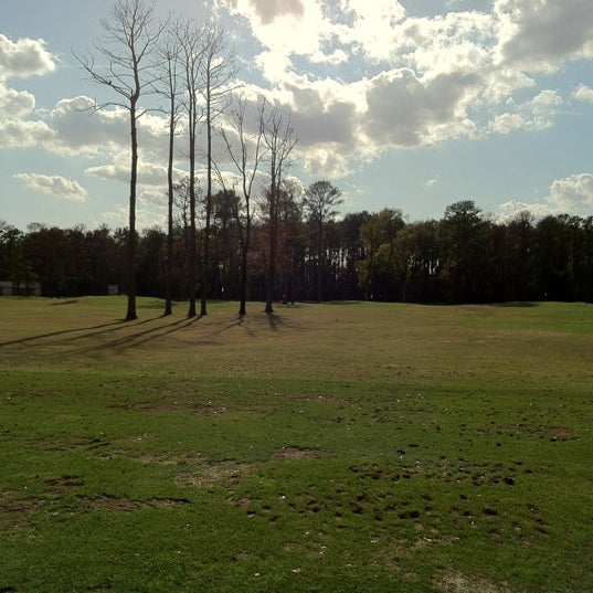 Das Foto wurde bei Swanson Golf Center von Adam H. am 1/4/2012 aufgenommen