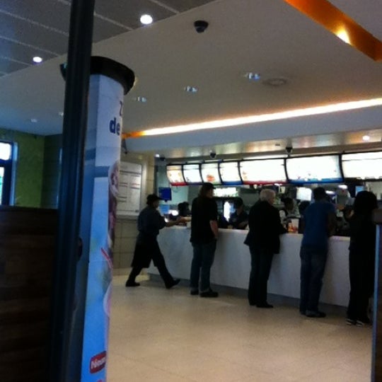 Photo taken at McDonald&#39;s by Donlenno on 6/13/2011