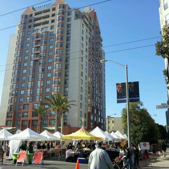 Fillmore Farmers' Market Farmers Market in San Francisco