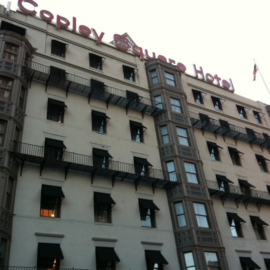 รูปภาพถ่ายที่ Copley Square Hotel โดย Ken D. เมื่อ 3/15/2011