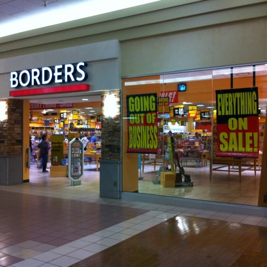 Borders Books (Now Closed) Bookstore in Everett Mall South