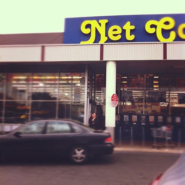 Photo taken at Netcost Market by Eugene L. on 10/22/2011