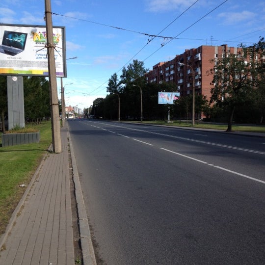 Тореза 98. Тореза 98