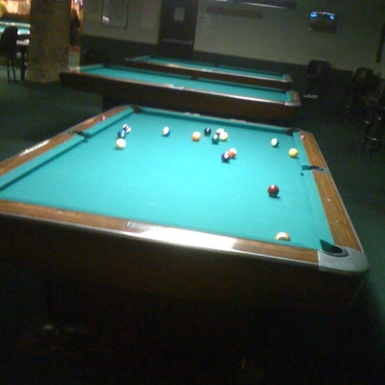 Photo taken at Chicago Billiards Cafe by Benny on 1/17/2012