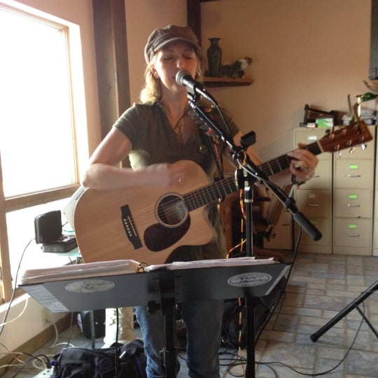 3/10/2012にBryan T.がBlue Mountain Vineyards &amp; Cellarsで撮った写真