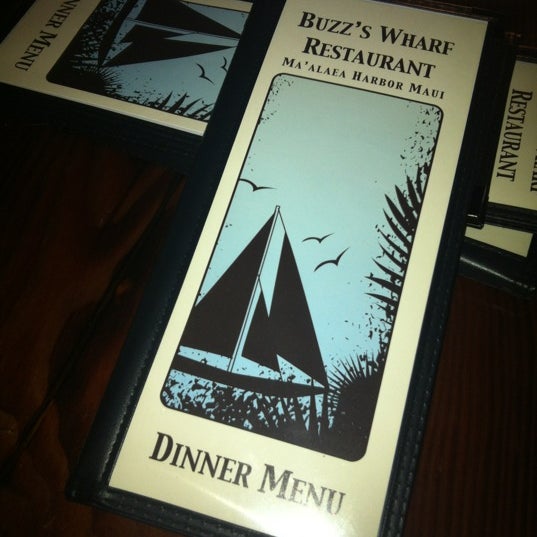 Foto diambil di Buzz&#39;s Wharf Resturant oleh Dan H. pada 2/13/2012