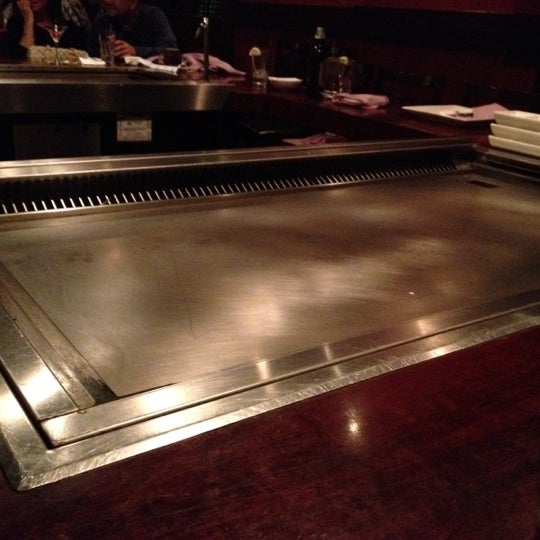 รูปภาพถ่ายที่ Tokyo Steakhouse โดย Jose M. เมื่อ 4/1/2012