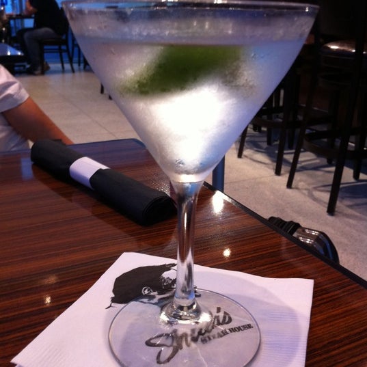 Not bad for an airport martini. Service is polite and fast. The food is also on par with a regular Shula's steak house.