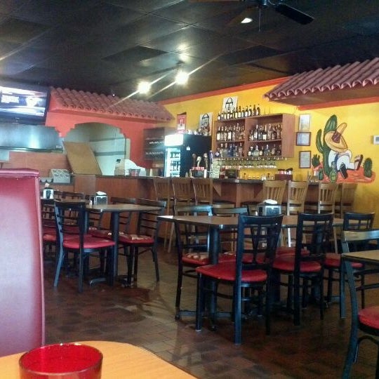 Photo taken at Picante&#39;s Mexican Grill by Jane B. on 8/26/2011