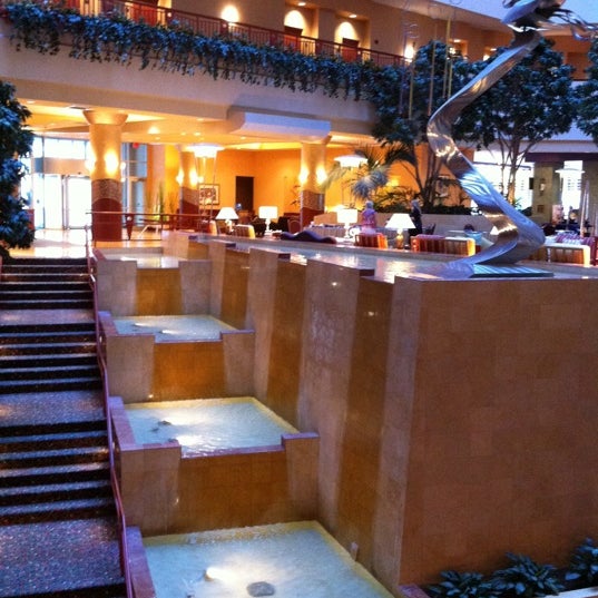 Photo taken at Renaissance Dallas Richardson Hotel by iamCāsh on 7/16/2011