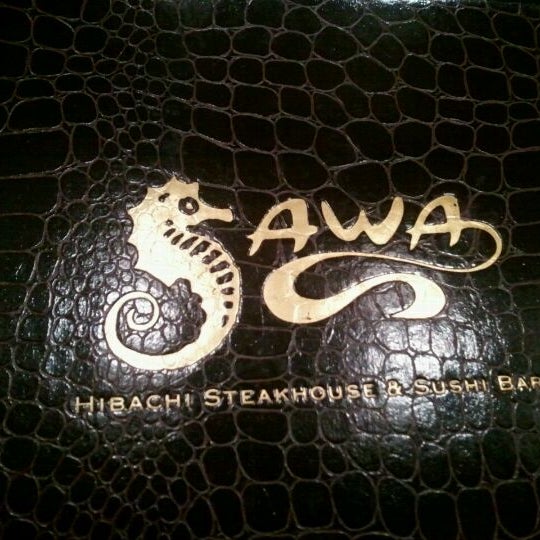 Das Foto wurde bei SAWA Hibachi Steakhouse, sushi Bar and Thai von Kelley C. am 3/8/2012 aufgenommen