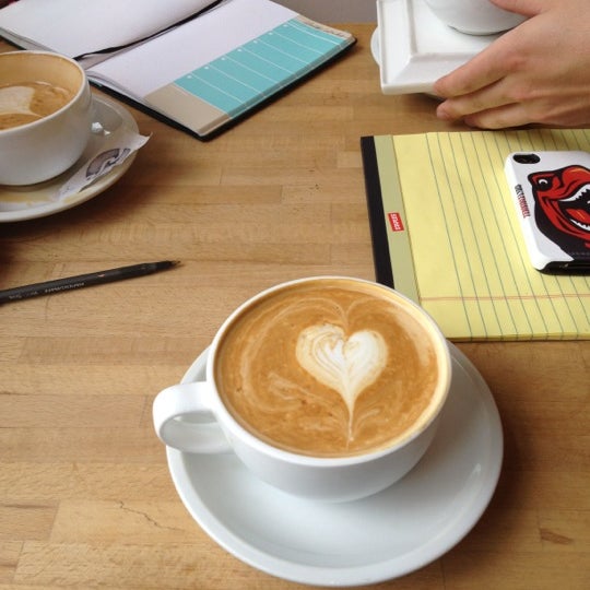 5/10/2012にS. J.がVoltage Coffee &amp; Artで撮った写真