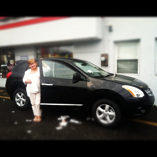 Hackensack Nissan Car Dealership in Hackensack