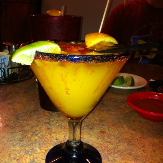 Margaritas. Отели мерида мексика. Las margaritas. Margaritas meaning. Итальянская ромашка название.