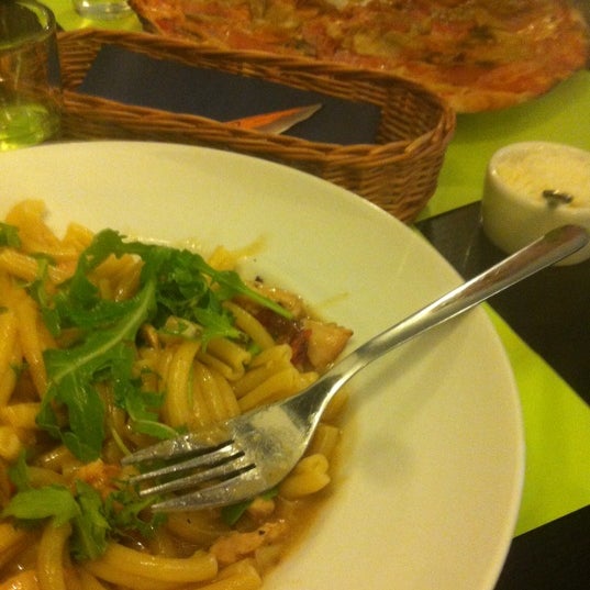 รูปภาพถ่ายที่ Pasta i basta café โดย Magda Z. เมื่อ 7/11/2012