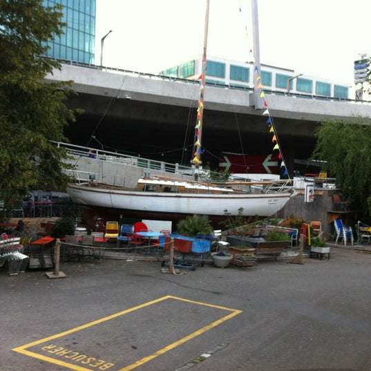 Bogen 33 Furniture / Home Store in Zürich