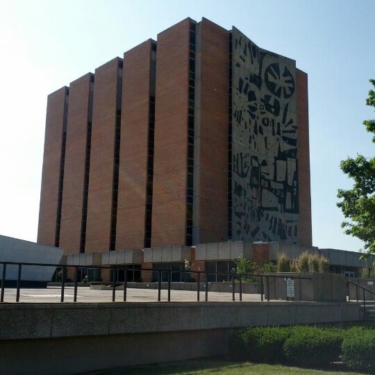 Jerome Library College Library in Bowling Green