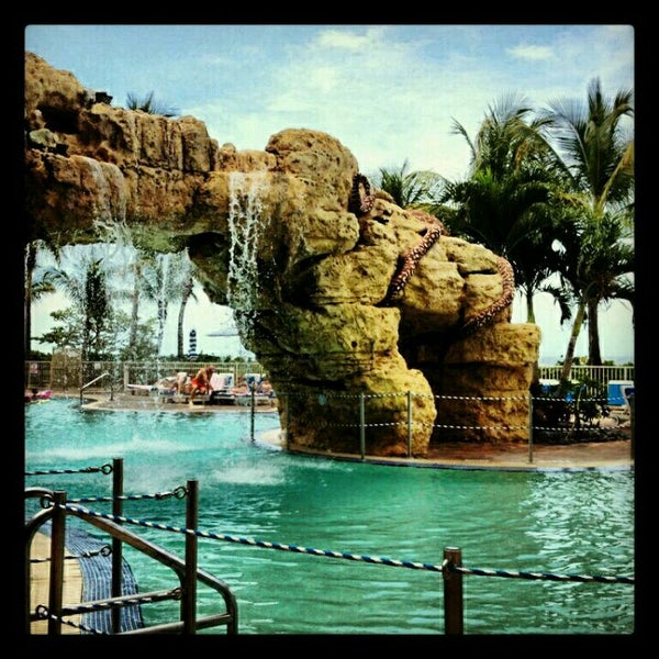 5/3/2012 tarihinde Rachel W.ziyaretçi tarafından Pink Shell Beach Resort and Marina'de çekilen fotoğraf