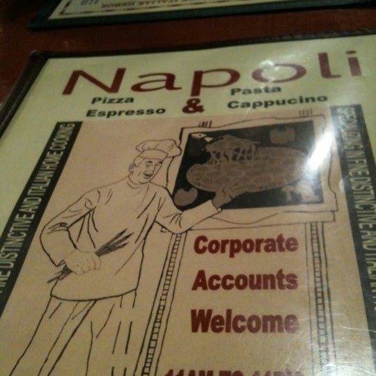 Снимок сделан в Napoli Pizza &amp; Pasta пользователем Patrick H. 4/13/2012