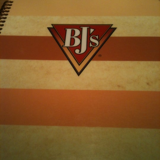 Das Foto wurde bei BJ&#39;s Restaurant &amp; Brewhouse von Andrew O. am 6/13/2012 aufgenommen