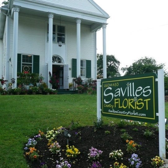 Savilles Country Florist 4020 N Buffalo St