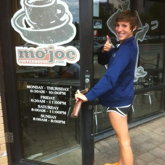 8/13/2012에 Terry S.님이 Mo&#39;Joe Coffee House에서 찍은 사진